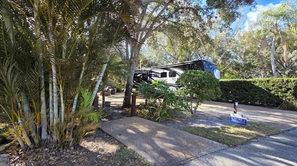 359 POSSUM PATH River Ranch, FL 33867