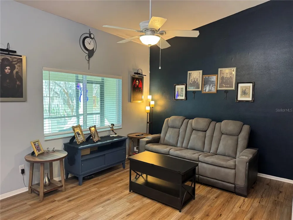 1775 CUPECOY CIRCLE #4 Lutz, FL 33558
