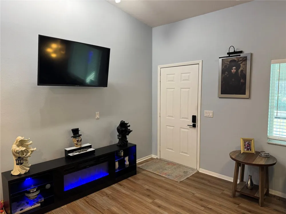 1775 CUPECOY CIRCLE #4 Lutz, FL 33558