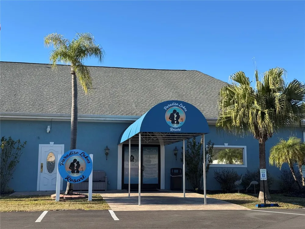 1775 CUPECOY CIRCLE #4 Lutz, FL 33558