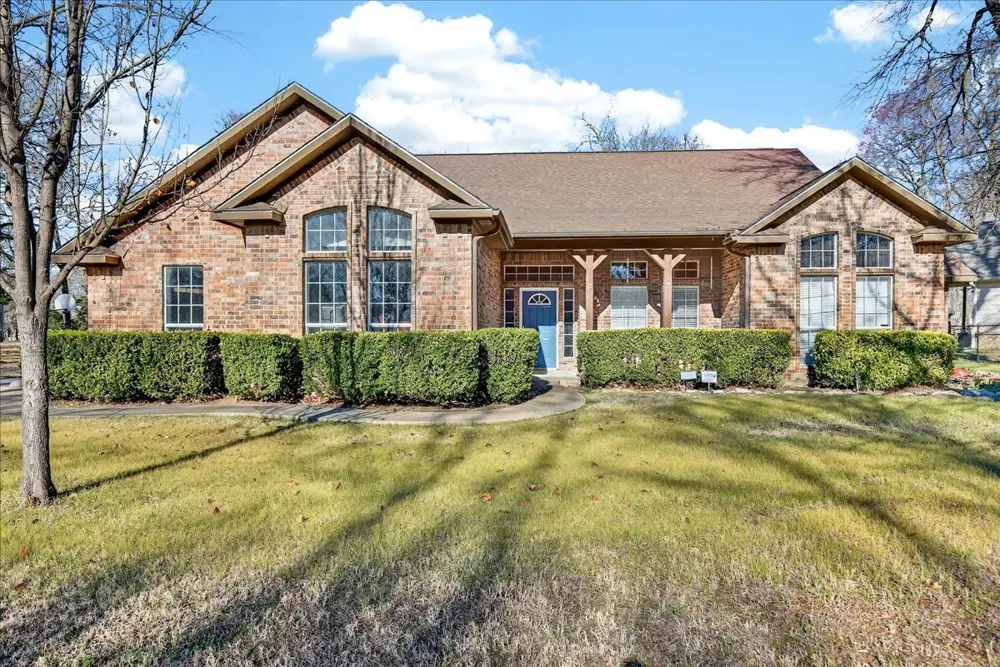 101 Idlewood Road Enchanted Oaks, TX 75156
