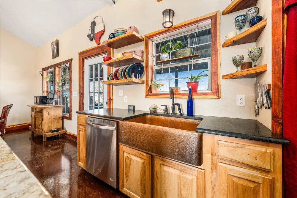 318 CR 3355 Valley Mills, TX 76689