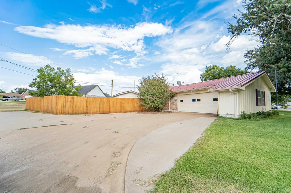 2410 Sha Lane Breckenridge, TX 76424