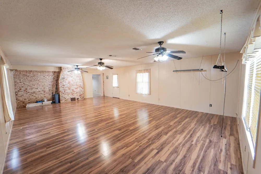 2410 Sha Lane Breckenridge, TX 76424