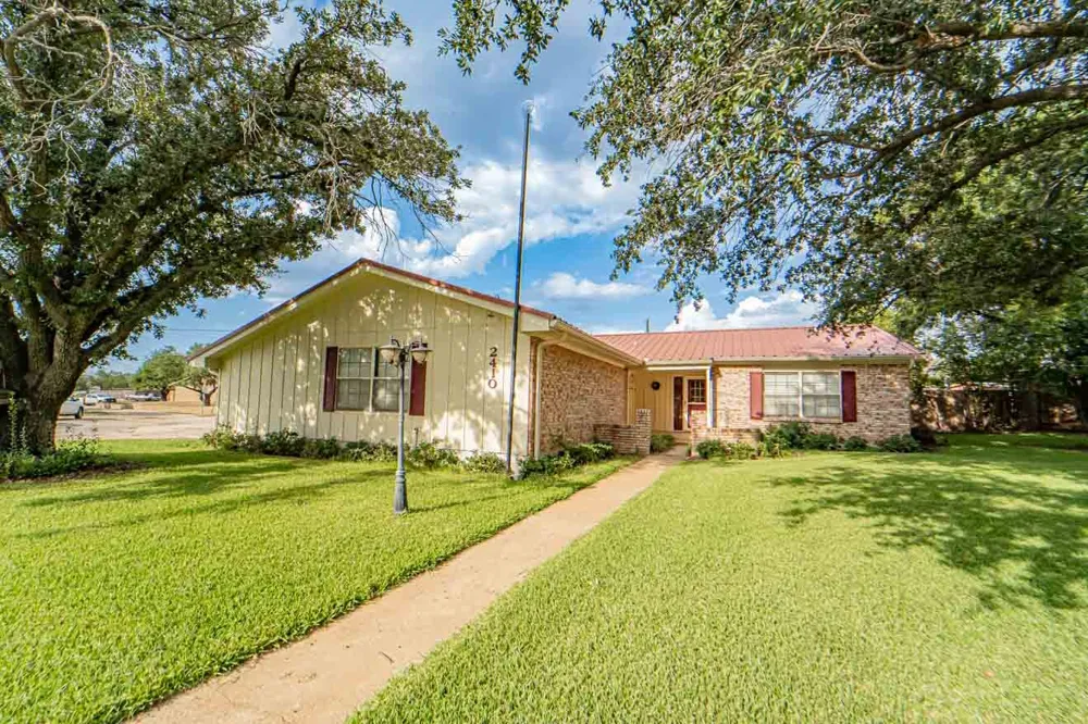 2410 Sha Lane Breckenridge, TX 76424