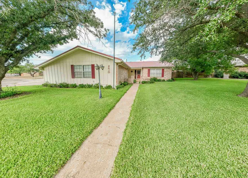 2410 Sha Lane Breckenridge, TX 76424