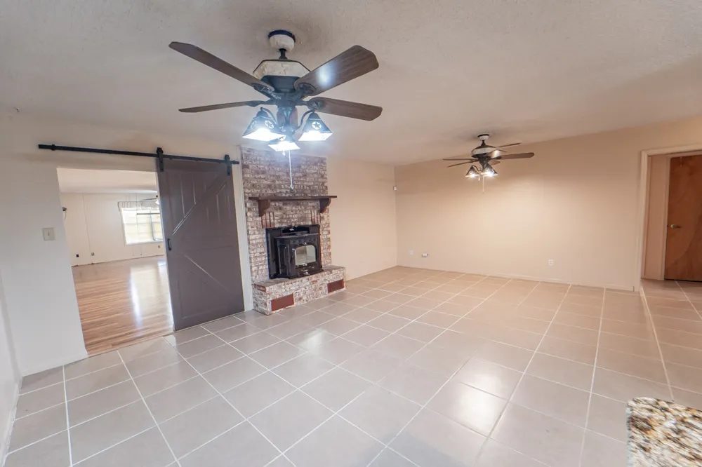 2410 Sha Lane Breckenridge, TX 76424