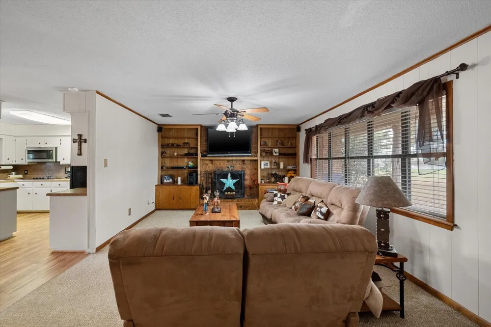 230 FCR 141 Streetman, TX 75859