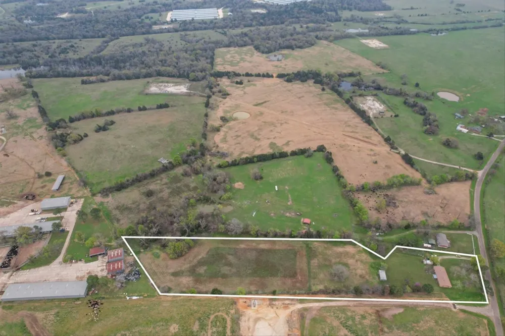 230 FCR 141 Streetman, TX 75859