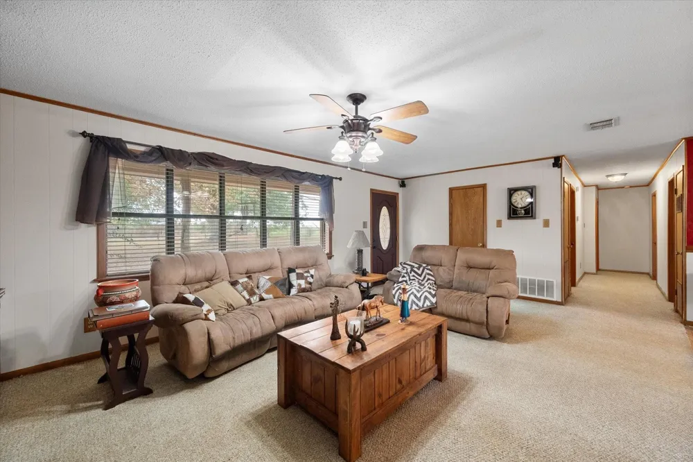 230 FCR 141 Streetman, TX 75859