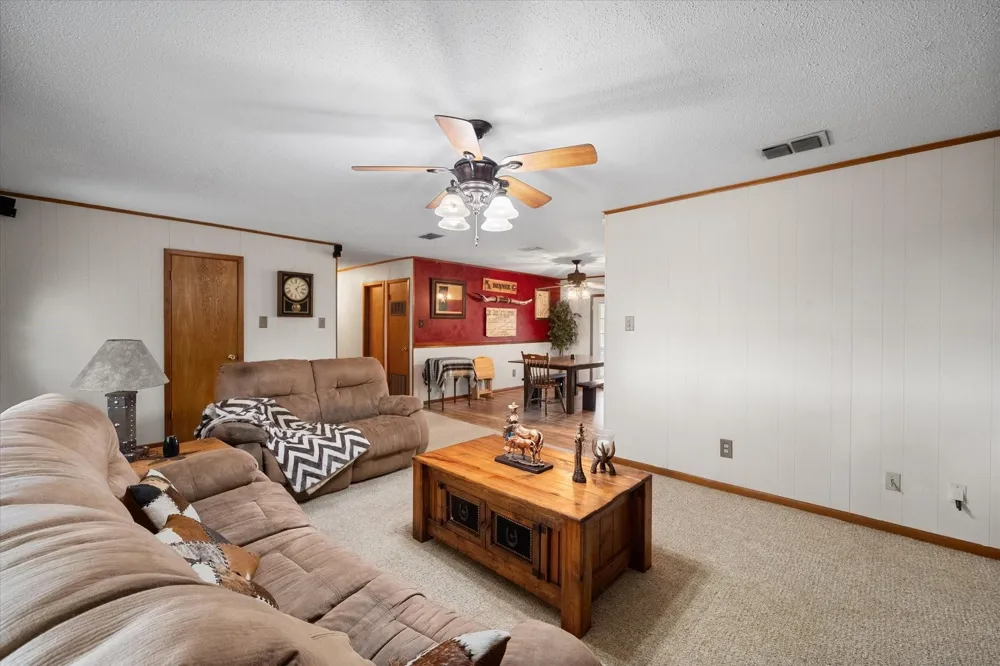 230 FCR 141 Streetman, TX 75859