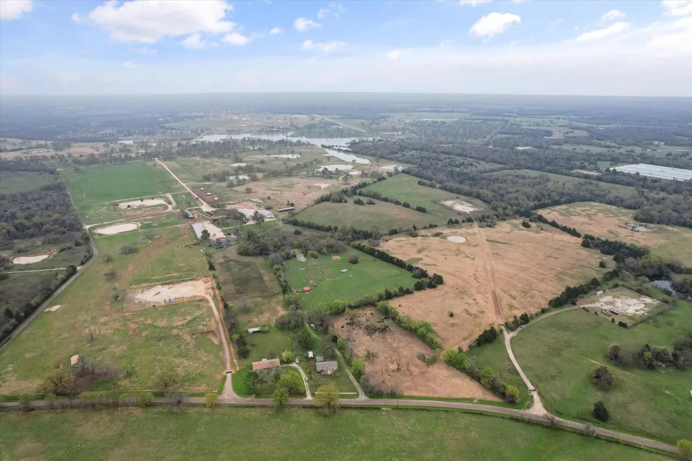 230 FCR 141 Streetman, TX 75859