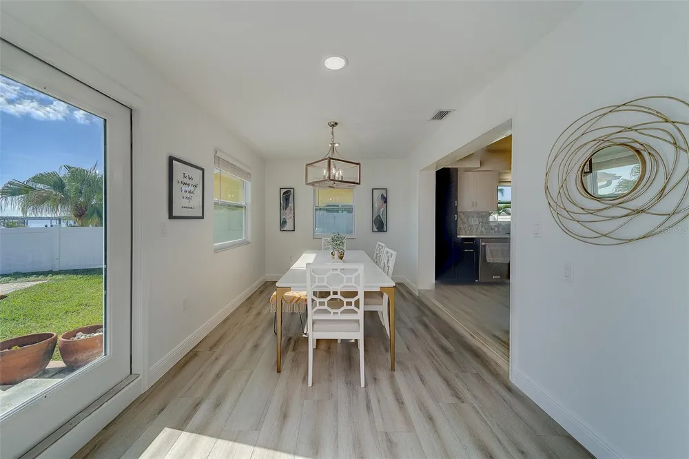 2109 BAYSHORE DRIVE Belleair Beach, FL 33786