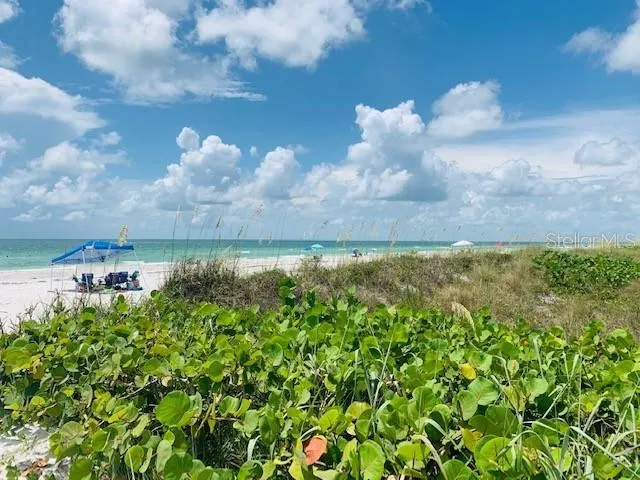 2109 BAYSHORE DRIVE Belleair Beach, FL 33786