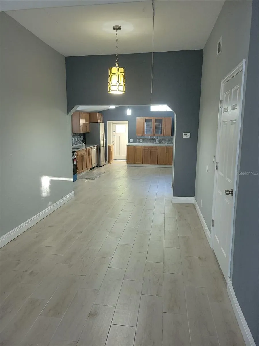 5548 11TH STREET Zephyrhills, FL 33542