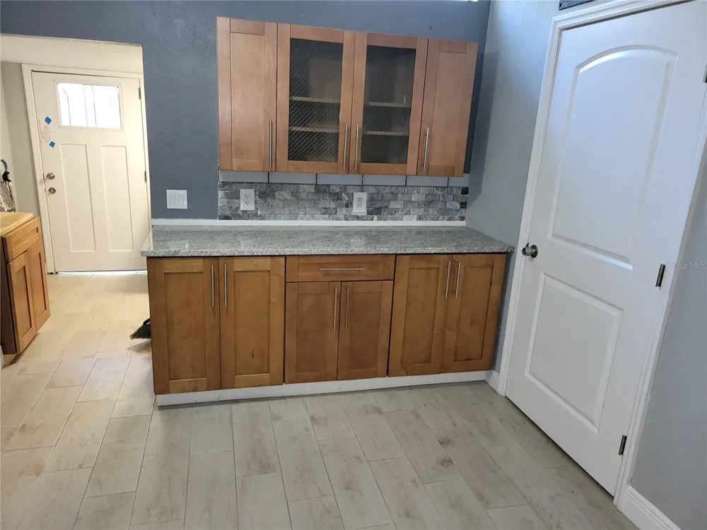 5548 11TH STREET Zephyrhills, FL 33542
