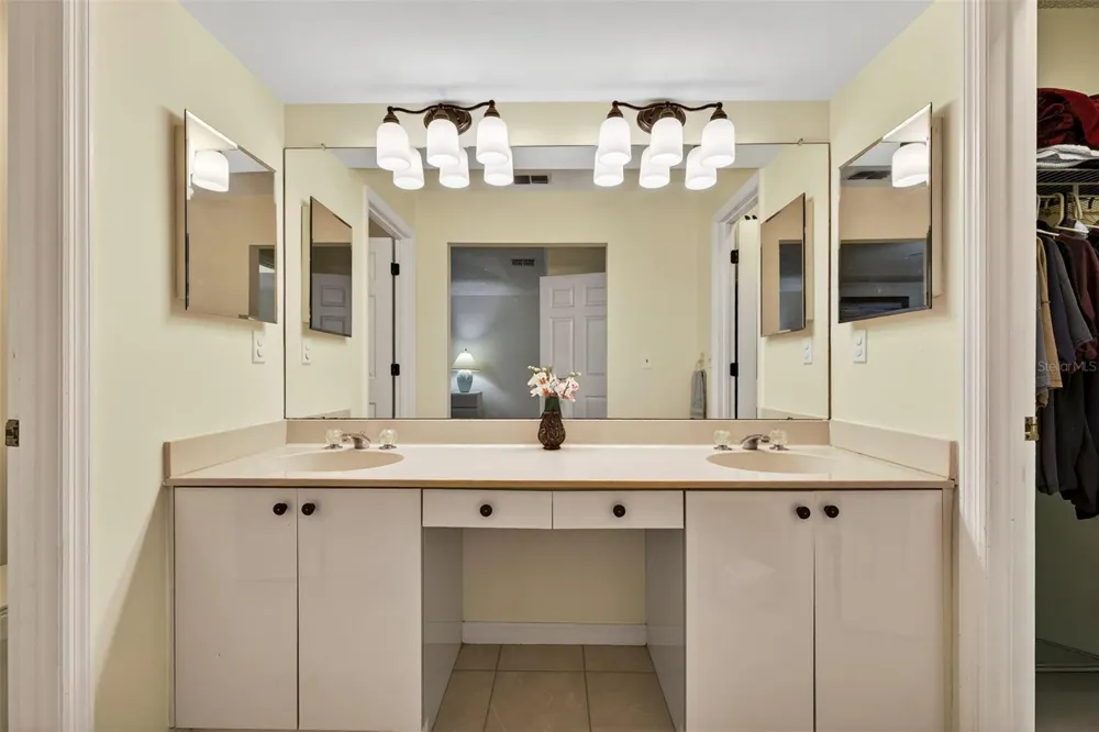 903 PINELLAS BAYWAY S #308 Tierra Verde, FL 33715