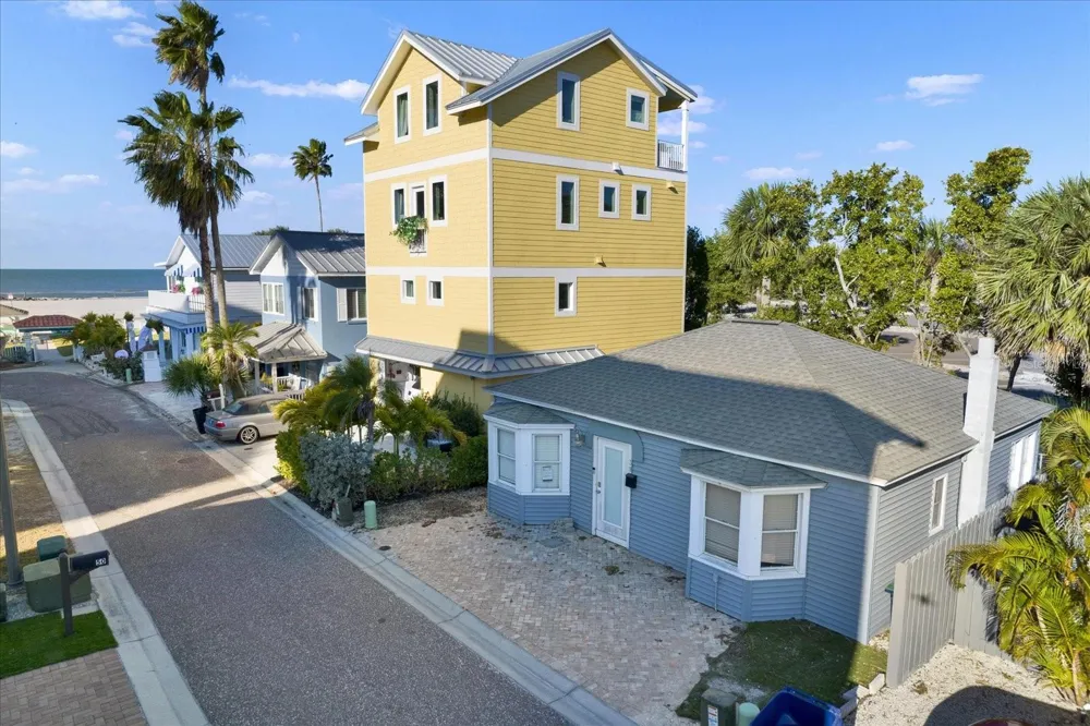 39 181ST AVENUE W Redington Shores, FL 33708
