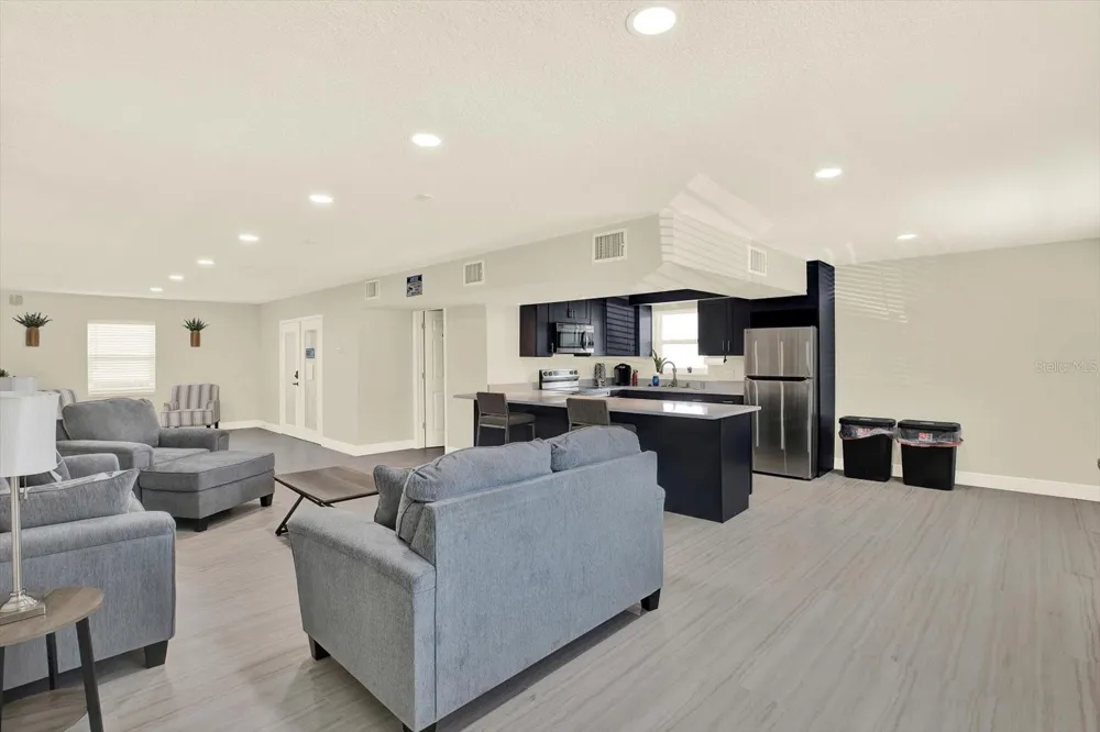 9125 TUDOR DRIVE #D109 Tampa, FL 33615