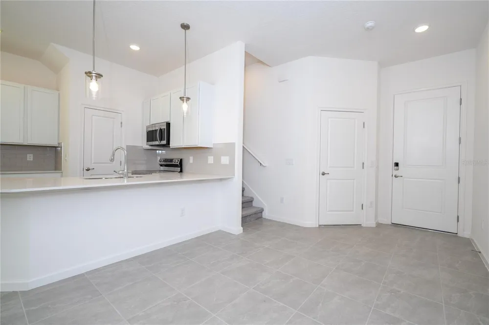 10580 EBB TIDE LANE Orlando, FL 32821