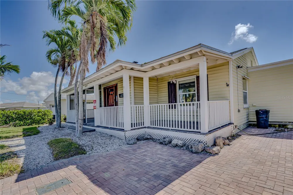 16029 REDINGTON DRIVE Redington Beach, FL 33708
