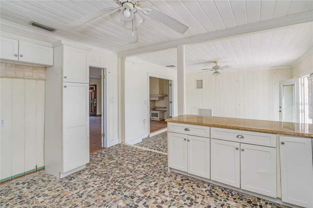 16029 REDINGTON DRIVE Redington Beach, FL 33708