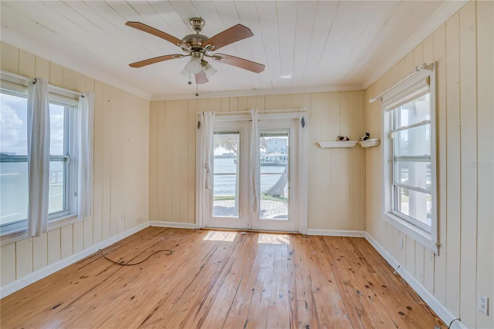 16029 REDINGTON DRIVE Redington Beach, FL 33708