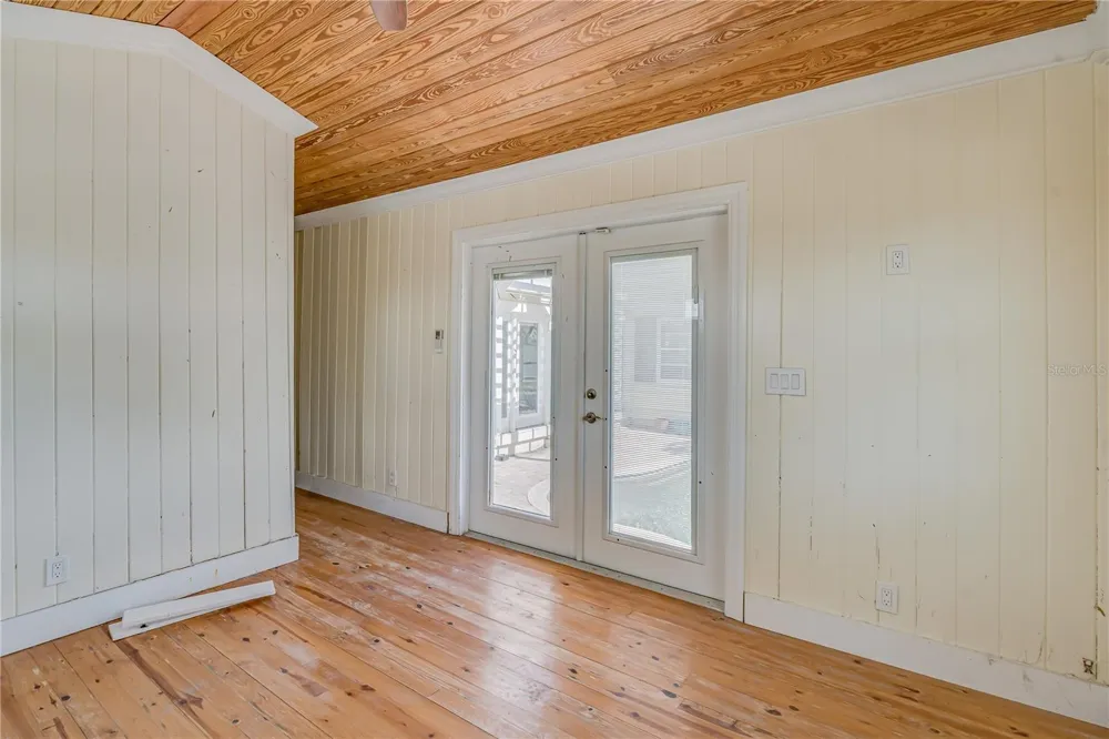 16029 REDINGTON DRIVE Redington Beach, FL 33708