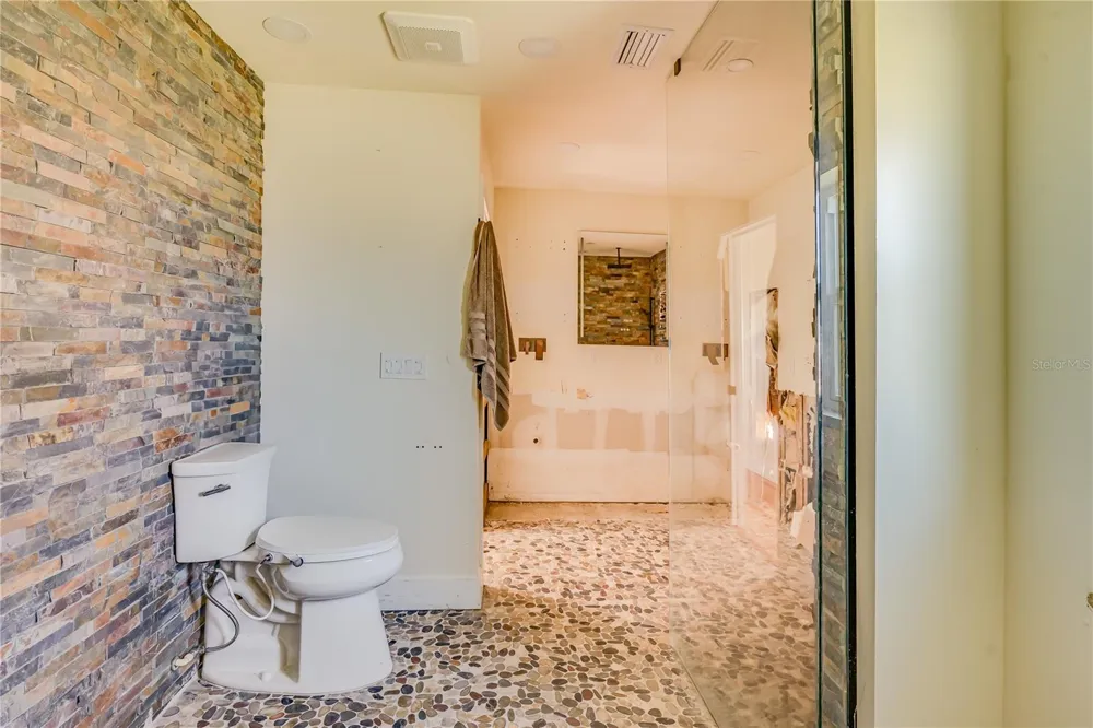 16029 REDINGTON DRIVE Redington Beach, FL 33708