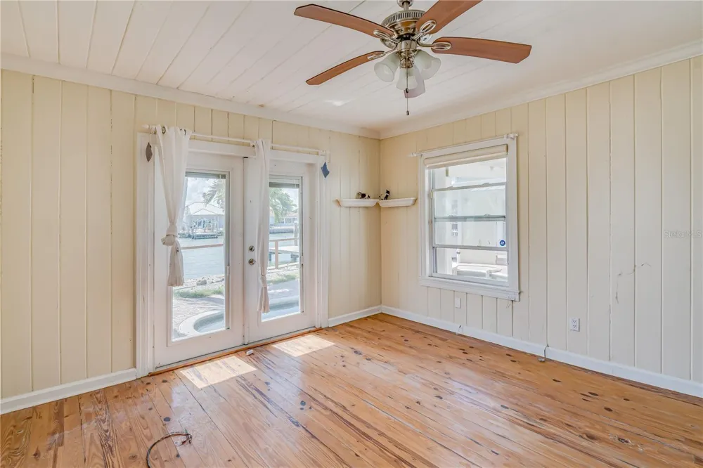 16029 REDINGTON DRIVE Redington Beach, FL 33708