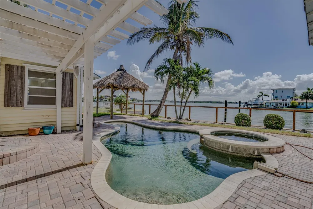 16029 REDINGTON DRIVE Redington Beach, FL 33708