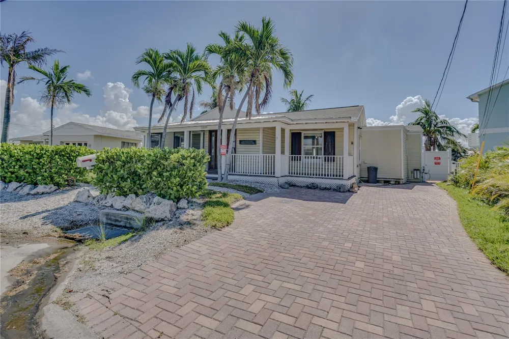 16029 REDINGTON DRIVE Redington Beach, FL 33708
