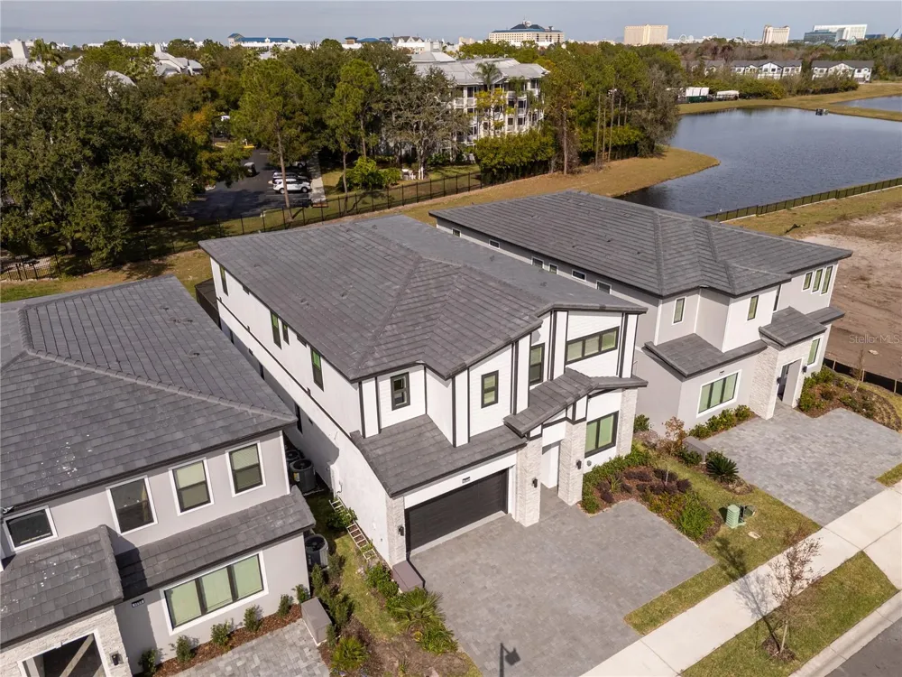 5674 HIGH SEAS DRIVE Orlando, FL 32821