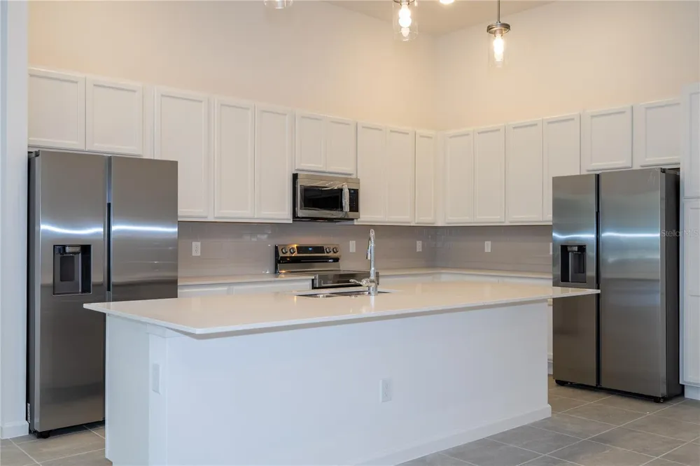 5674 HIGH SEAS DRIVE Orlando, FL 32821
