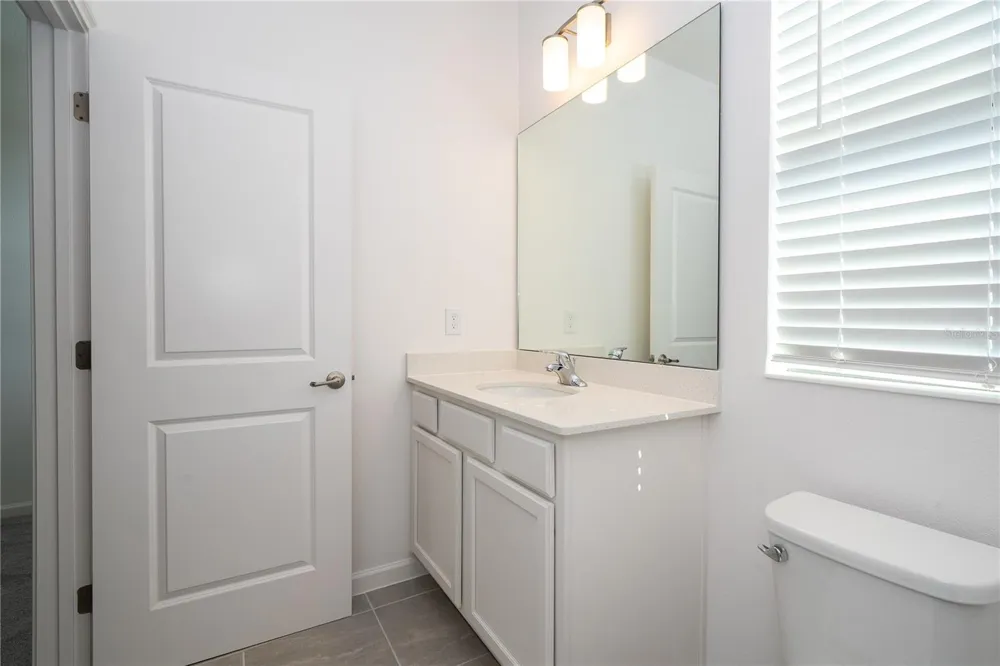 5674 HIGH SEAS DRIVE Orlando, FL 32821