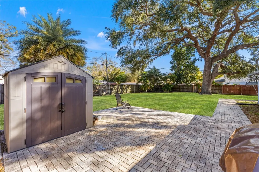 1747 26TH AVENUE St Petersburg, FL 33713