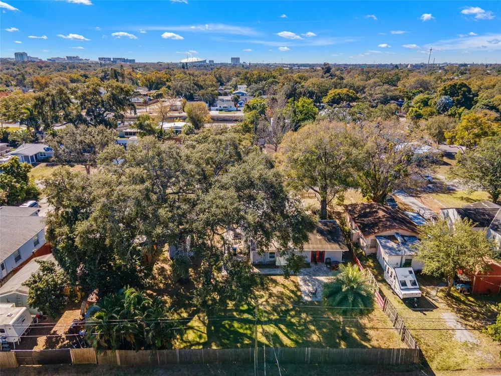 1747 26TH AVENUE St Petersburg, FL 33713