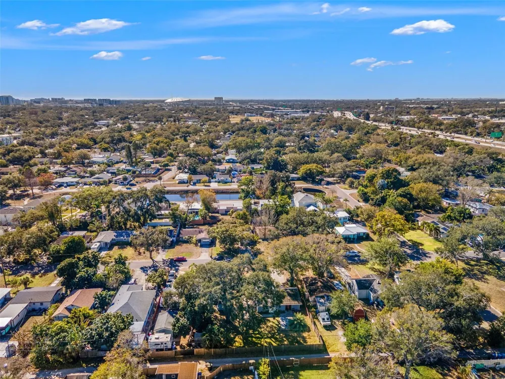 1747 26TH AVENUE St Petersburg, FL 33713