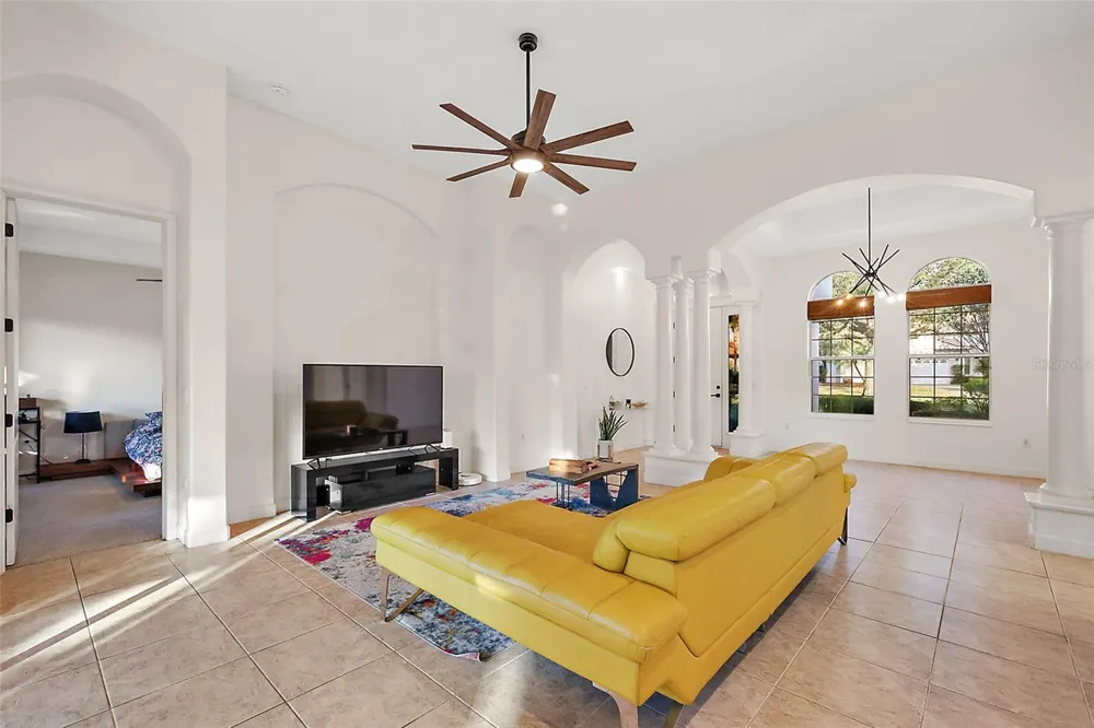 9930 SANTA BARBARA COURT Howey In The Hills, FL 34737
