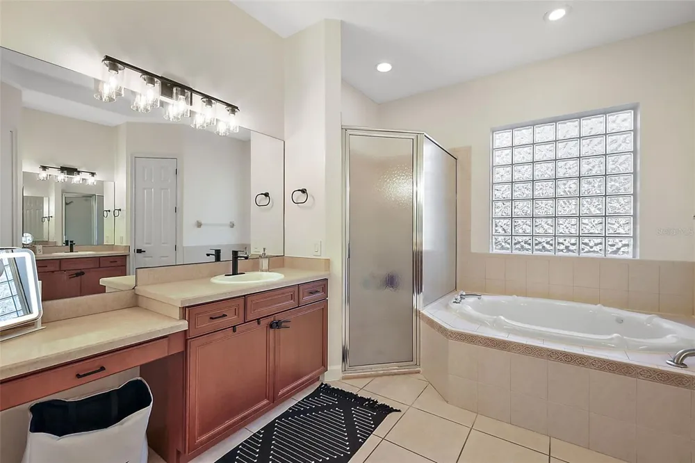 9930 SANTA BARBARA COURT Howey In The Hills, FL 34737