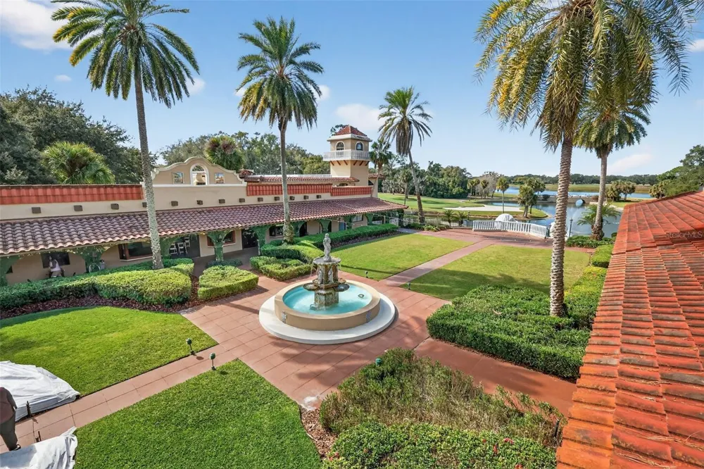 9930 SANTA BARBARA COURT Howey In The Hills, FL 34737