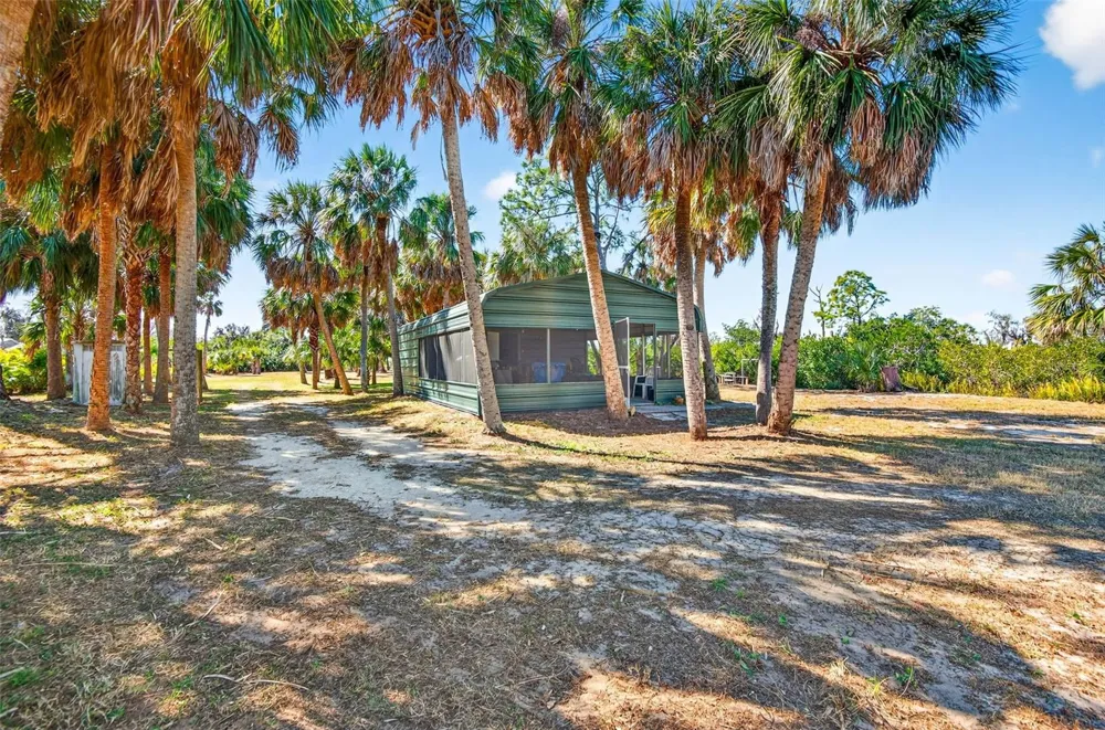 2619 RIVER BEND DRIVE Ruskin, FL 33570