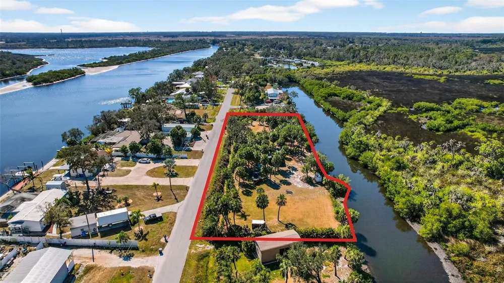 2619 RIVER BEND DRIVE Ruskin, FL 33570