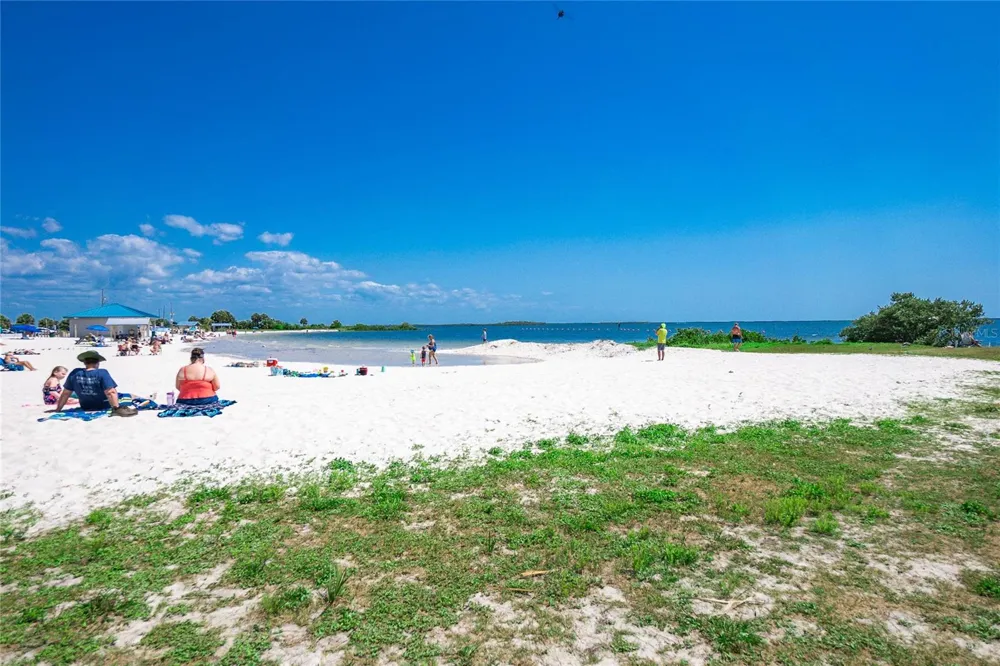 464 NE 2ND STREET Crystal River, FL 34429