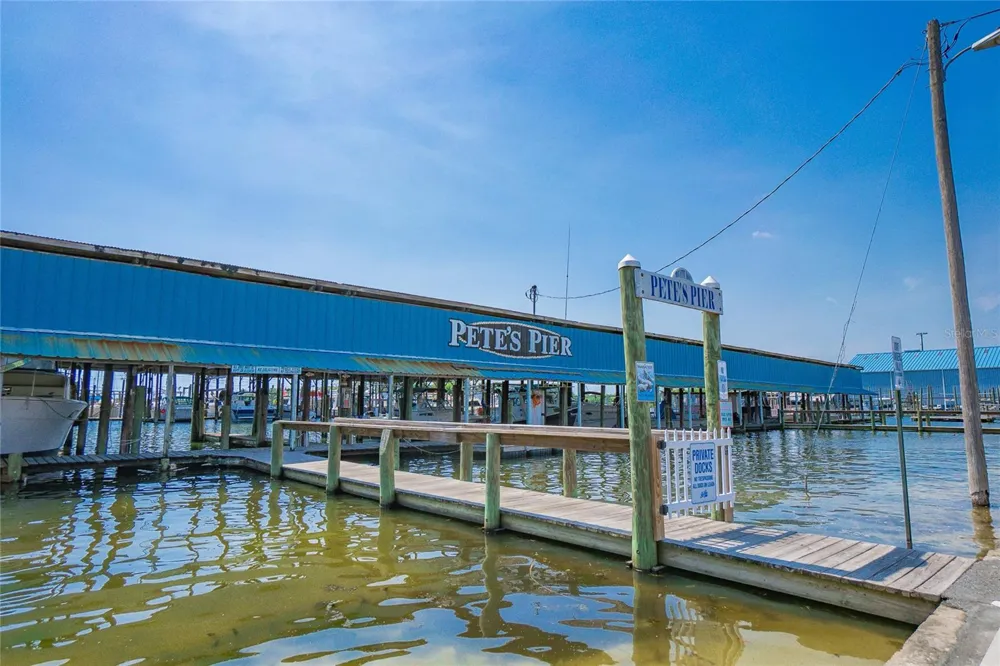 464 NE 2ND STREET Crystal River, FL 34429