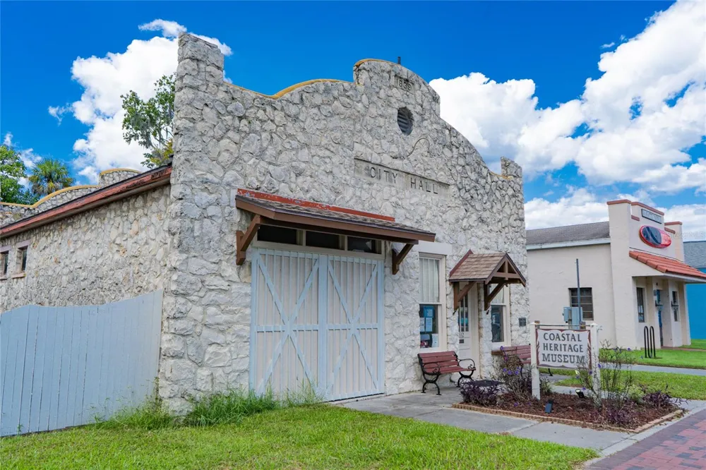 464 NE 2ND STREET Crystal River, FL 34429