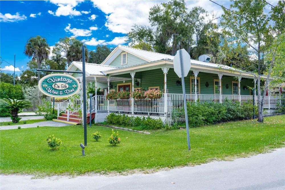 464 NE 2ND STREET Crystal River, FL 34429