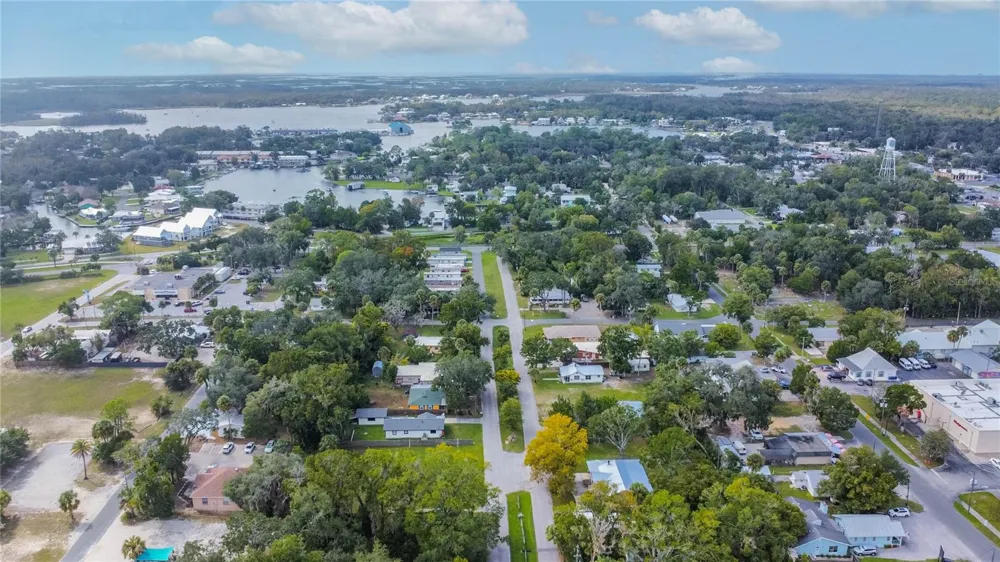 464 NE 2ND STREET Crystal River, FL 34429