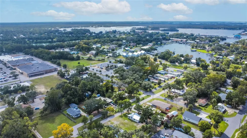 464 NE 2ND STREET Crystal River, FL 34429