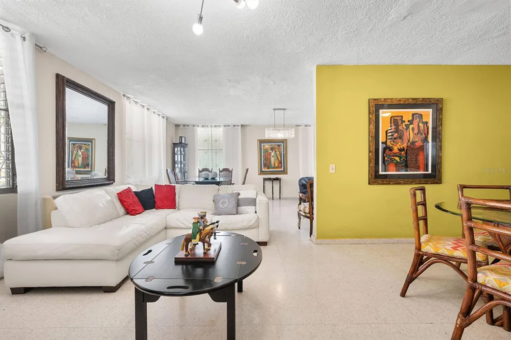 Urb. Torrimar PASEO DE LA ALHAMBRA #1-16 Guaynabo, PR 00966